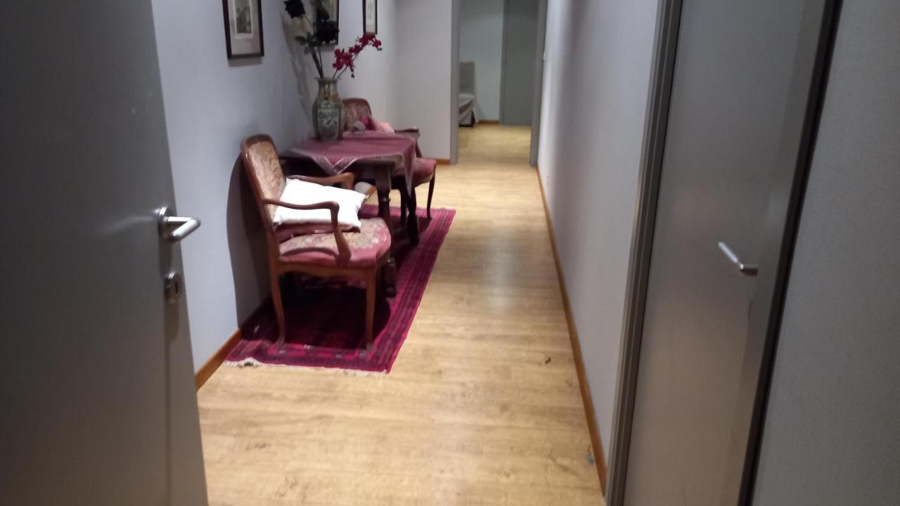 Luxe Appartement Met 3 Slaapkamers En 1 Kingsize Bed Slaapzetel En Drie Dubbelbedden Dendermonde Exterior photo